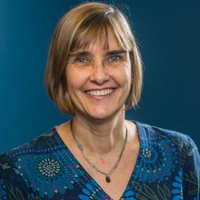 Lauren E. Kenworthy