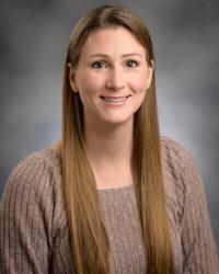 Amanda M Veeneman