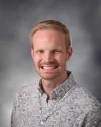 Zachary J Schoppen