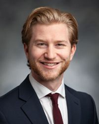 Travis J Tomaszewski