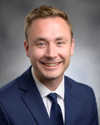 Matthew P Avers