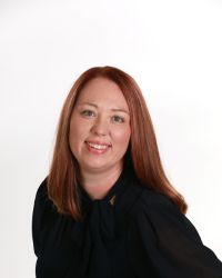 Amy J Glasco