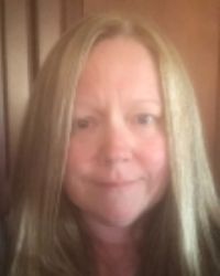 Eileen M Studders