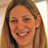 Laura E DeGirolami