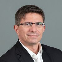 Juan C Pallais