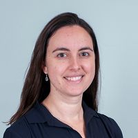 Molly L Paras