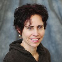 Pamela R Schultze