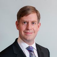 Christopher D Stephen