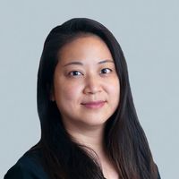 Stephanie W Sun