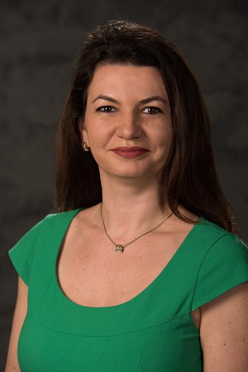 Claudia Ormenisan-Gherasim, MD