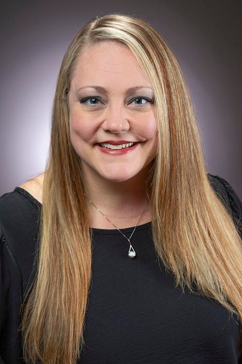 Sara Thiel, AGACNP