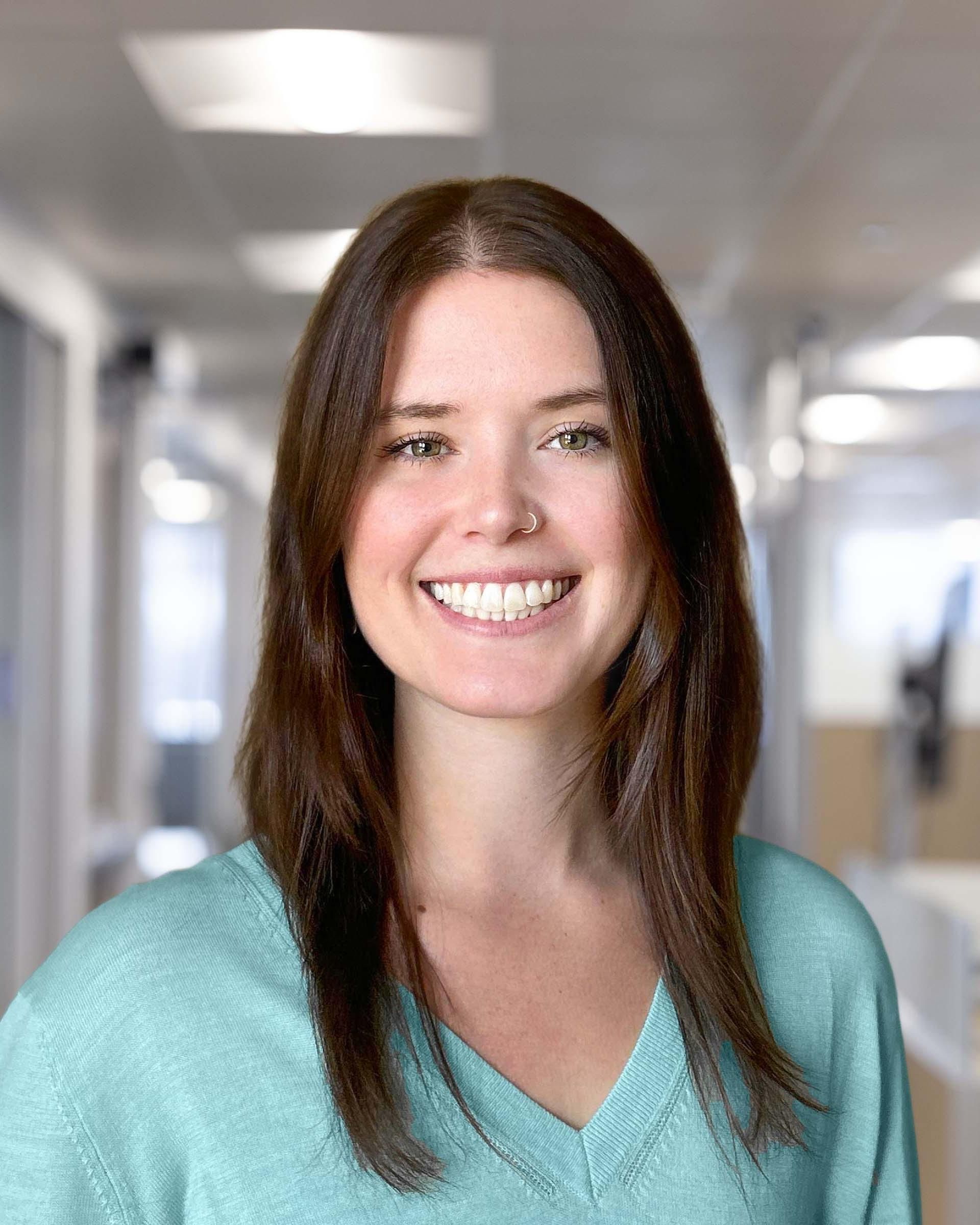 Iona Einset, CNM