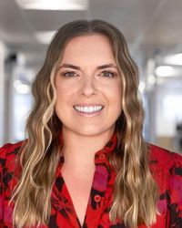 Elizabeth Kuszajewski