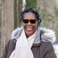 Yvette R Francis