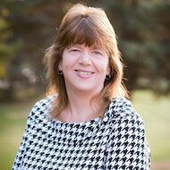 Robyn D Fowler