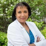 Valerie M Chrosniak