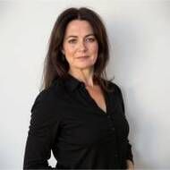 Mariaileen D Sourwine