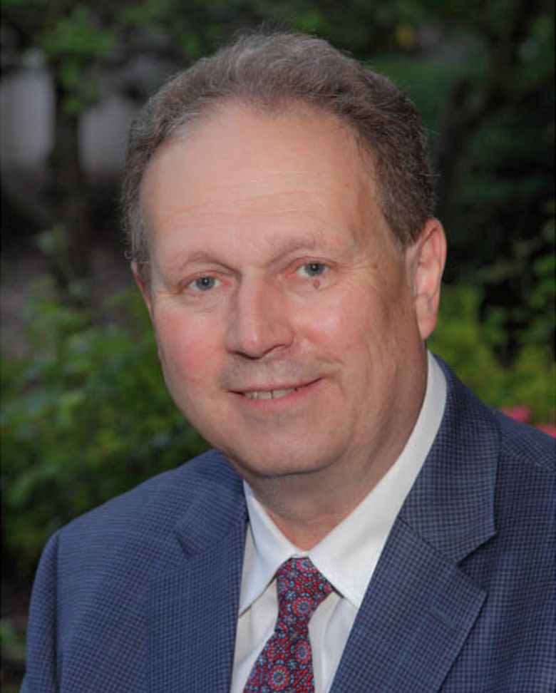 Robert Vallar, MD